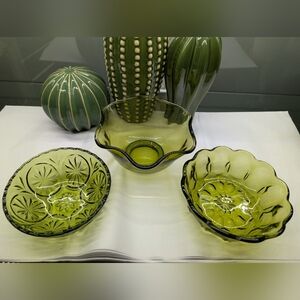 Vintage Green Glass Serving Bowls - Set of 3